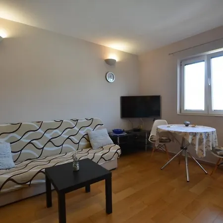 With A Parking Space - 20865 Daire Rovinj